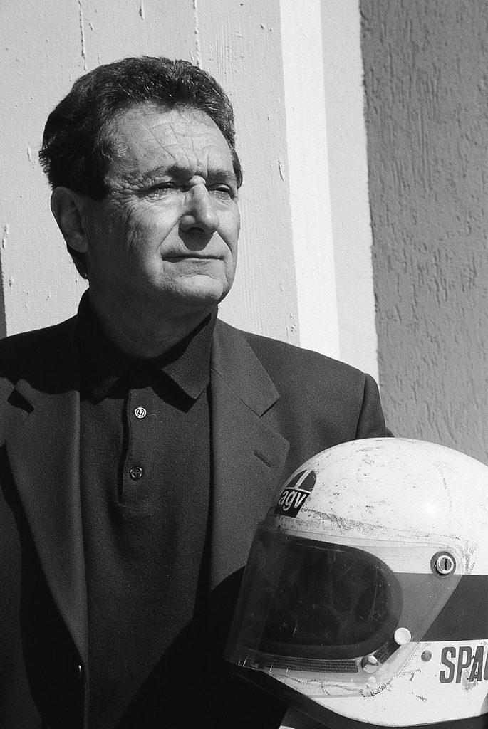 con-il-casco-di-Imola-ultima-gara-Bruno-Spiaggiari-685x1024 Bruno Spaggiari (1933-2026), una vita in sella per la Ducati